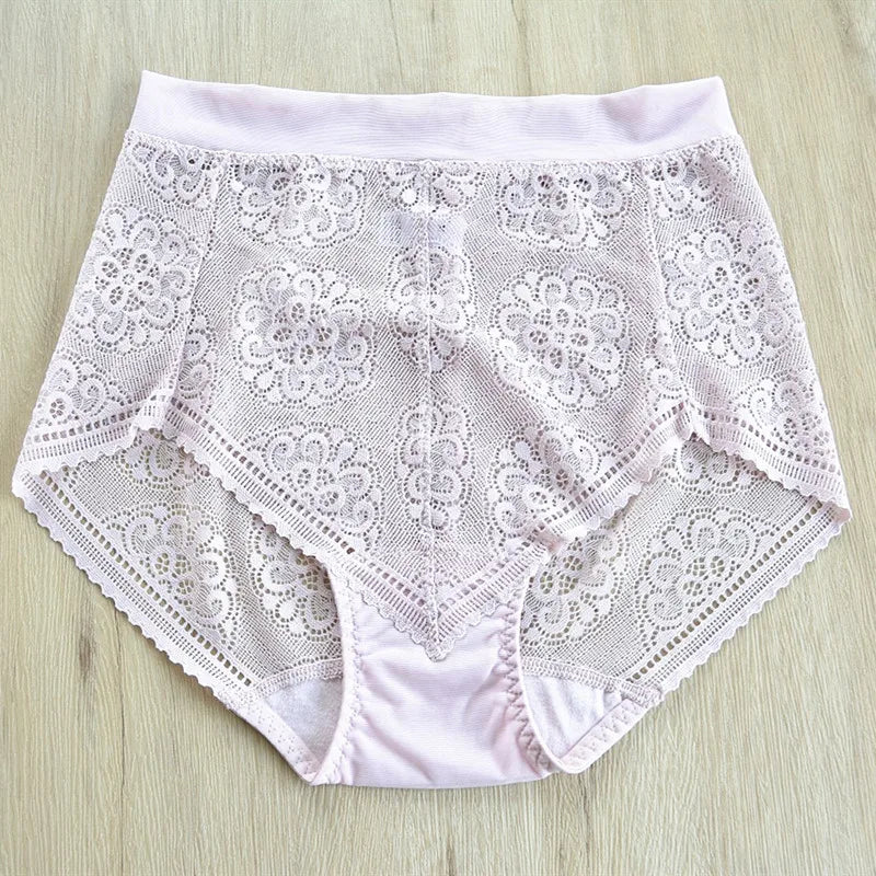 Lingerie de encaje para mujer, bragas de ropa interior de la marca Corporación Turística, en color negro con detalles delicados