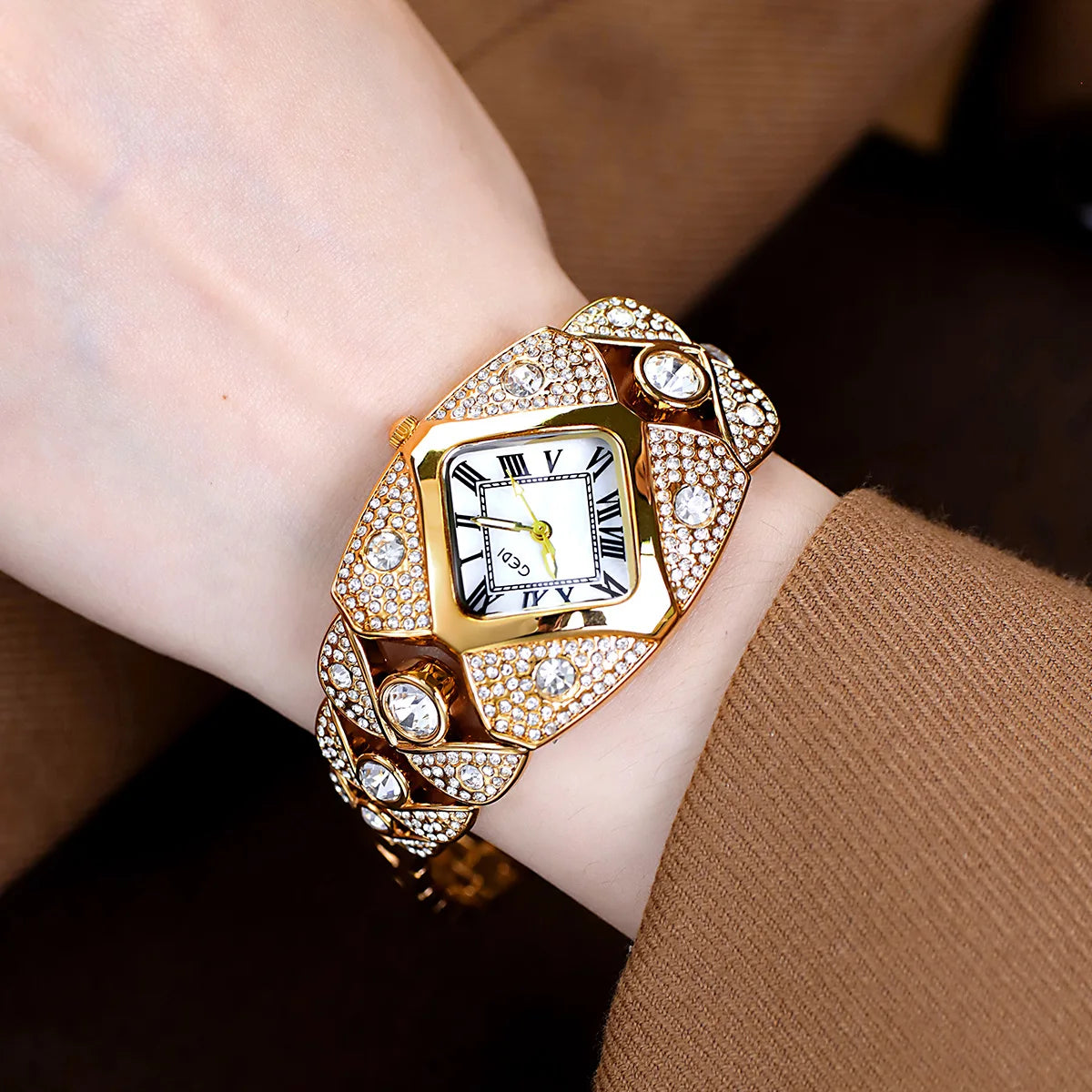 2026 nuevo reloj para mujer, marca de lujo ligera, pulser...