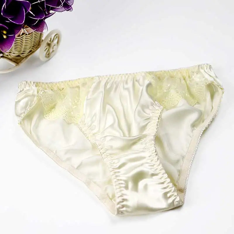 Silk underwear for women from Corporación Turística, made of 100% mulberry silk, showcasing smooth, luxurious fabric and feminine fit.