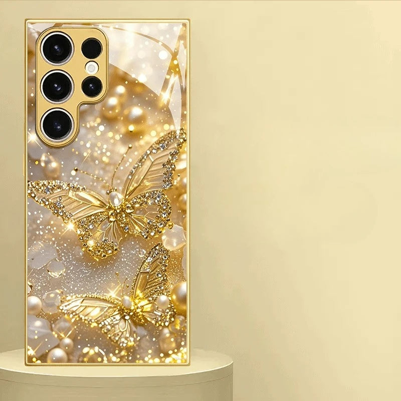 Funda de teléfono de vidrio de Corporación Turística, disponible en más de 15 modelos, con diseño transparente y protección elegante.