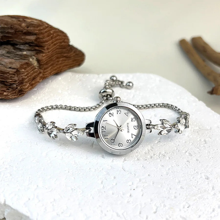 Elegante Reloj Pulsera Ajustable con Cordón de Cristal Mo...