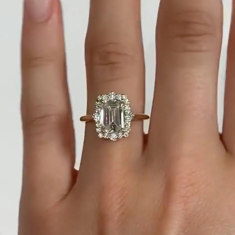 Anillo de compromiso solitario de moissanita con corte es...