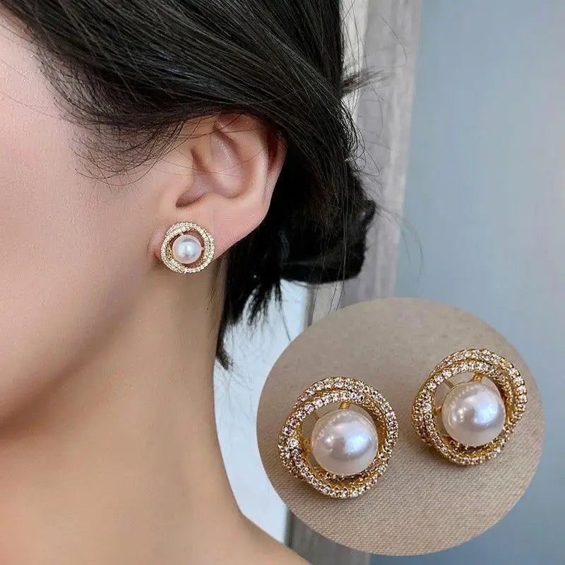 Pendientes de cisne de cristal hueco de aguja de plata 92...