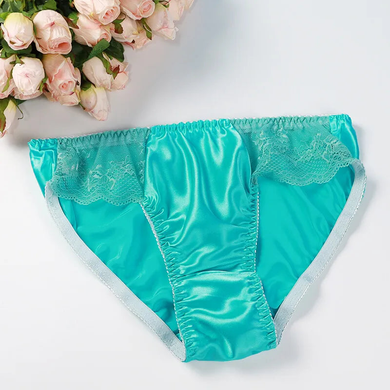 Silk women's underwear from Morera, featuring comfortable, soft silk fabric and a feminine, fitted design.