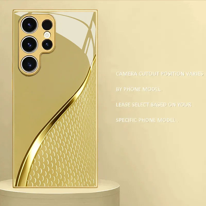 Luxury gold phone case for Samsung Galaxy by Corporación Turística, featuring a sleek design and shiny gold finish.