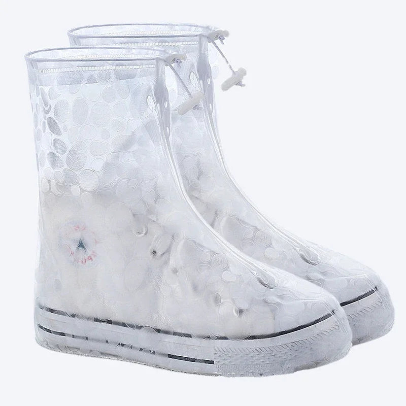 Silicone waterproof shoe cover for men and women, flexible and transparent, designed to protect footwear from rain and mud.
