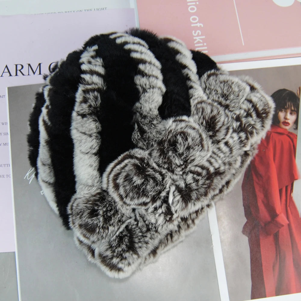 Authentic leather hat and matching scarf set from Nueva moda by Corporación Turística, featuring stylish accessories for cold weather.
