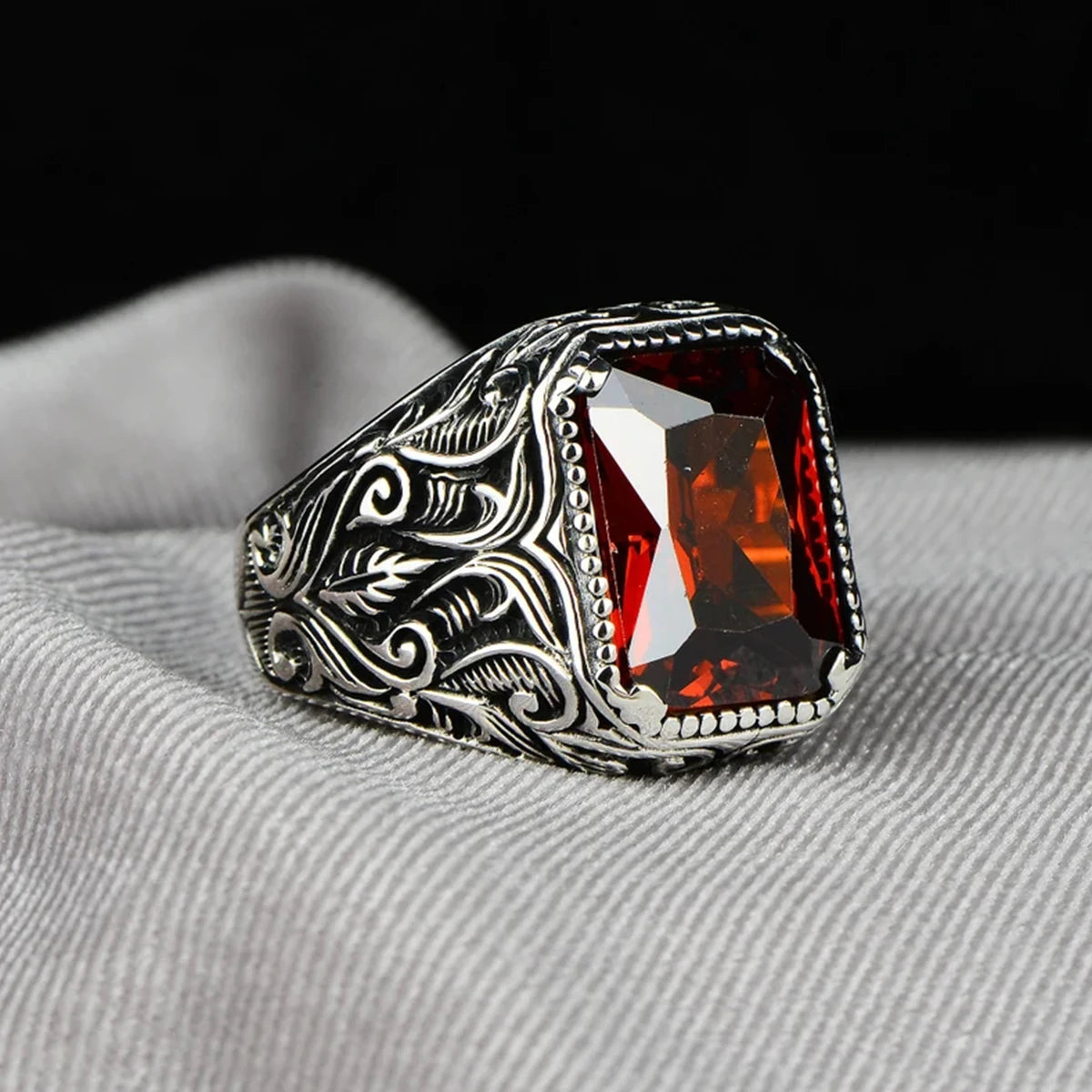 Anillo Sello Turco Vintage Unisex Plata Antigua Circón Rojo y Amarillo