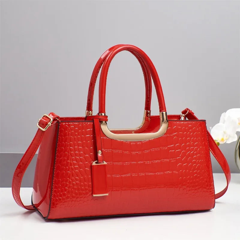 Western-style women's shoulder bag from Corporación Turística, featuring a stylish design and practical size.