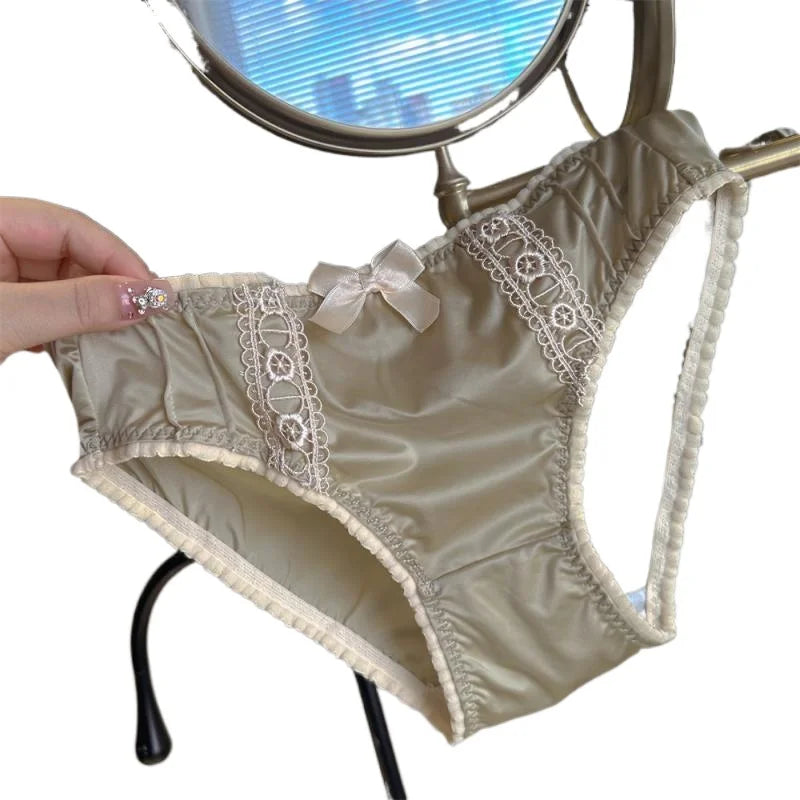 Silk skating underwear shorts by Corporación Turística, soft and comfortable fabric designed for athletic performance and flexibility.