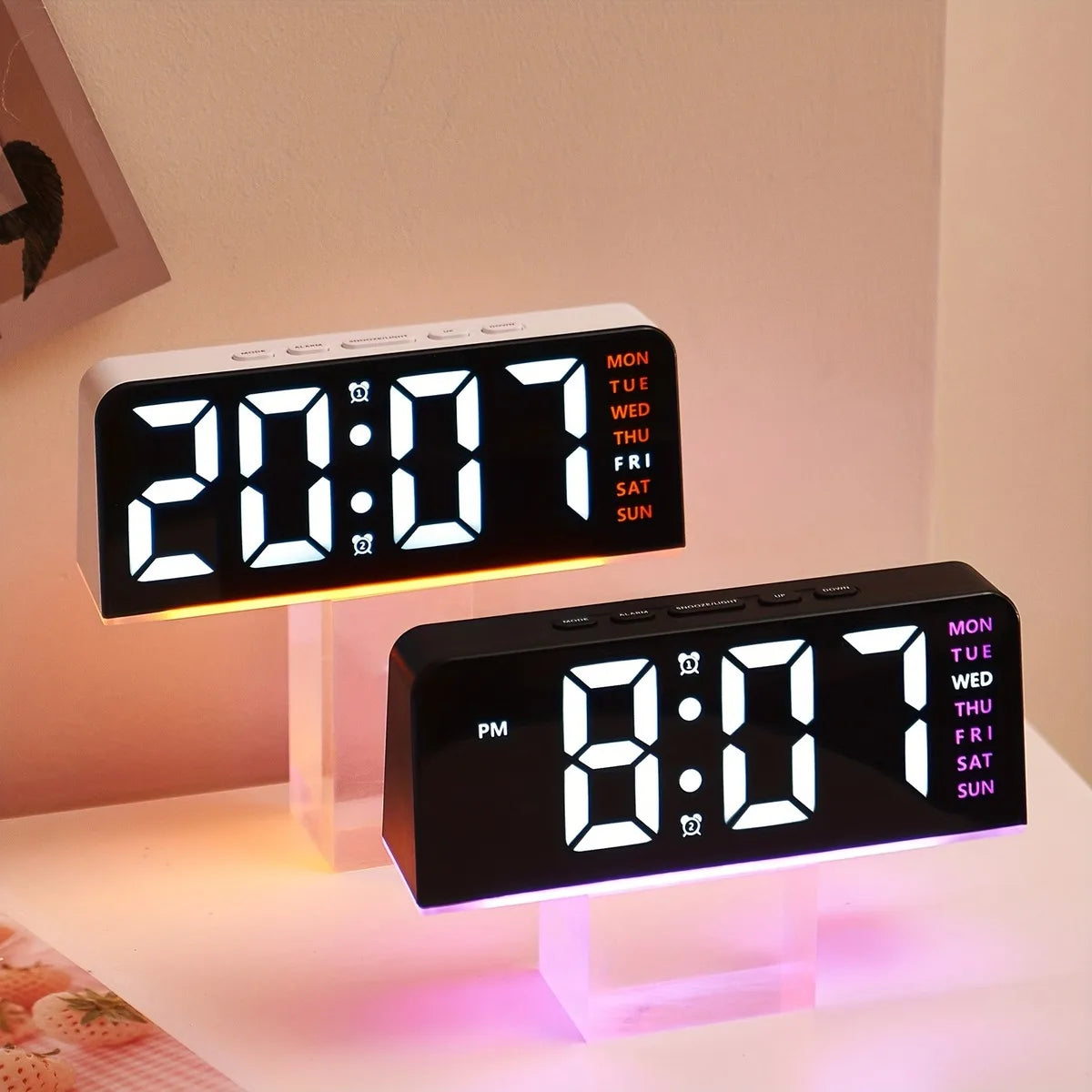Reloj LED Ambiental Digital con Fecha (USB) - Brillo Ajustable