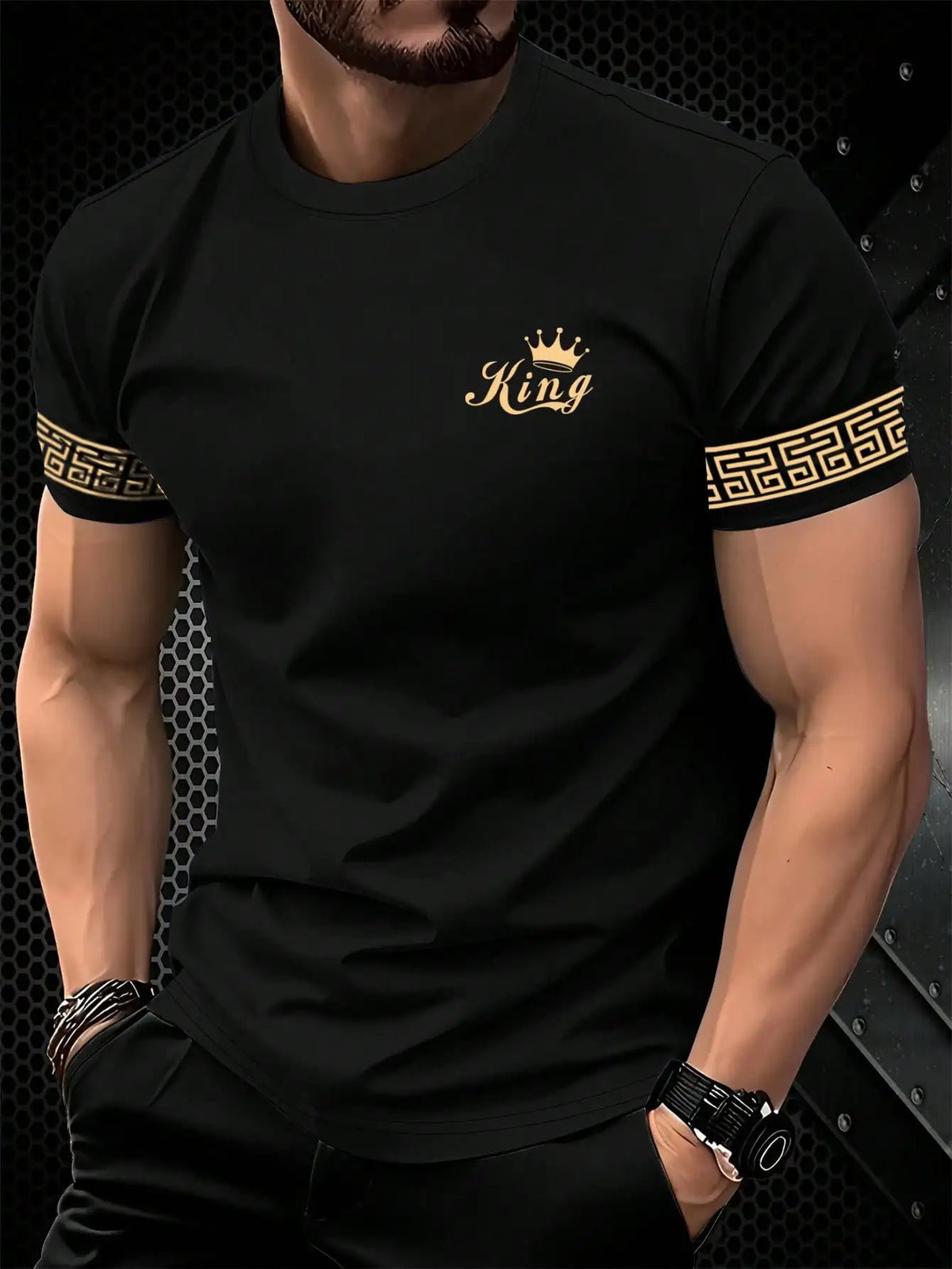 Camiseta Negra "King" Hombre: Estampado Dorado Informal