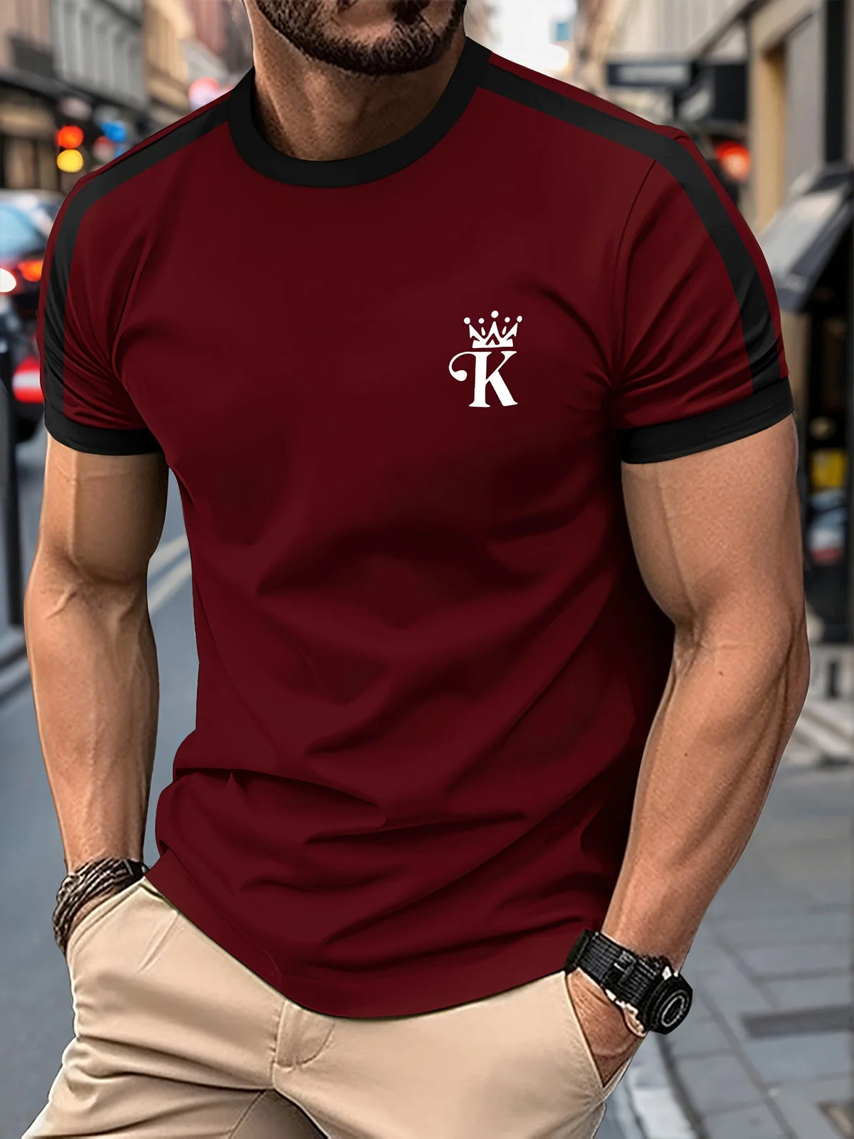 Camiseta Negra "King" Hombre: Estampado Dorado Informal