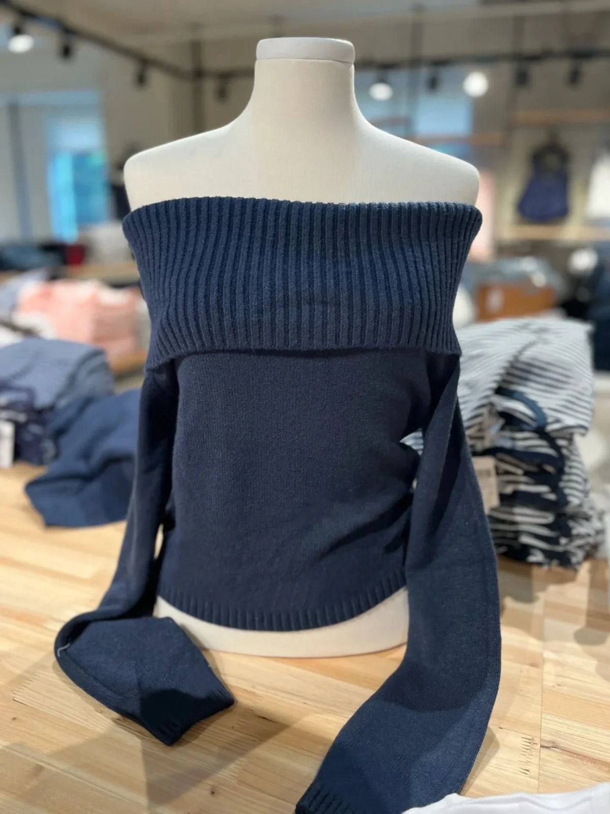 Ropa > Suéteres y Cárdigans > Suéteres