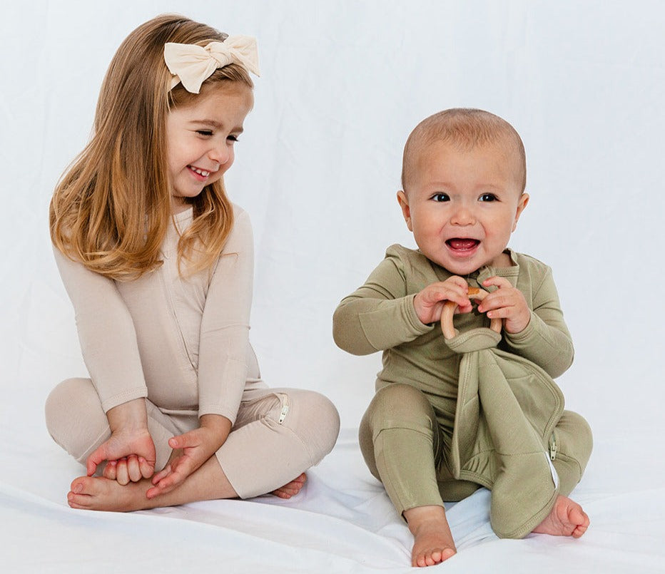 LUXE Romper Bambú sin Pies - DC-Snuggle Shield Suavidad y Confort