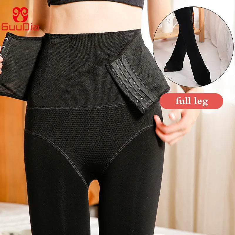 Thick, warm velvet leggings by GUUDIA from Corporación Turística, shown in a close-up of soft, plush fabric and comfortable fit.