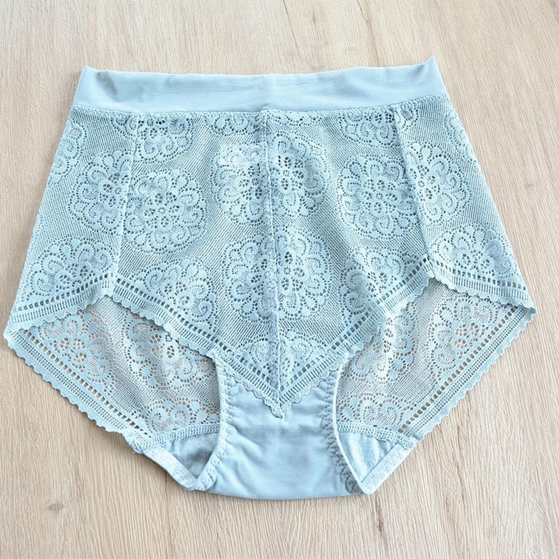 Women's lace underwear from Market Store by Corporación Turística, featuring elegant lace design and comfortable fit.