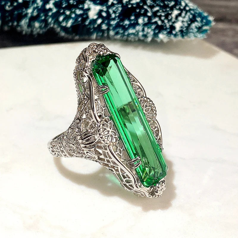 Vintage-style luxury women's rings by CAOSHI, featuring intricate designs and elegant details for fashionable accessories.