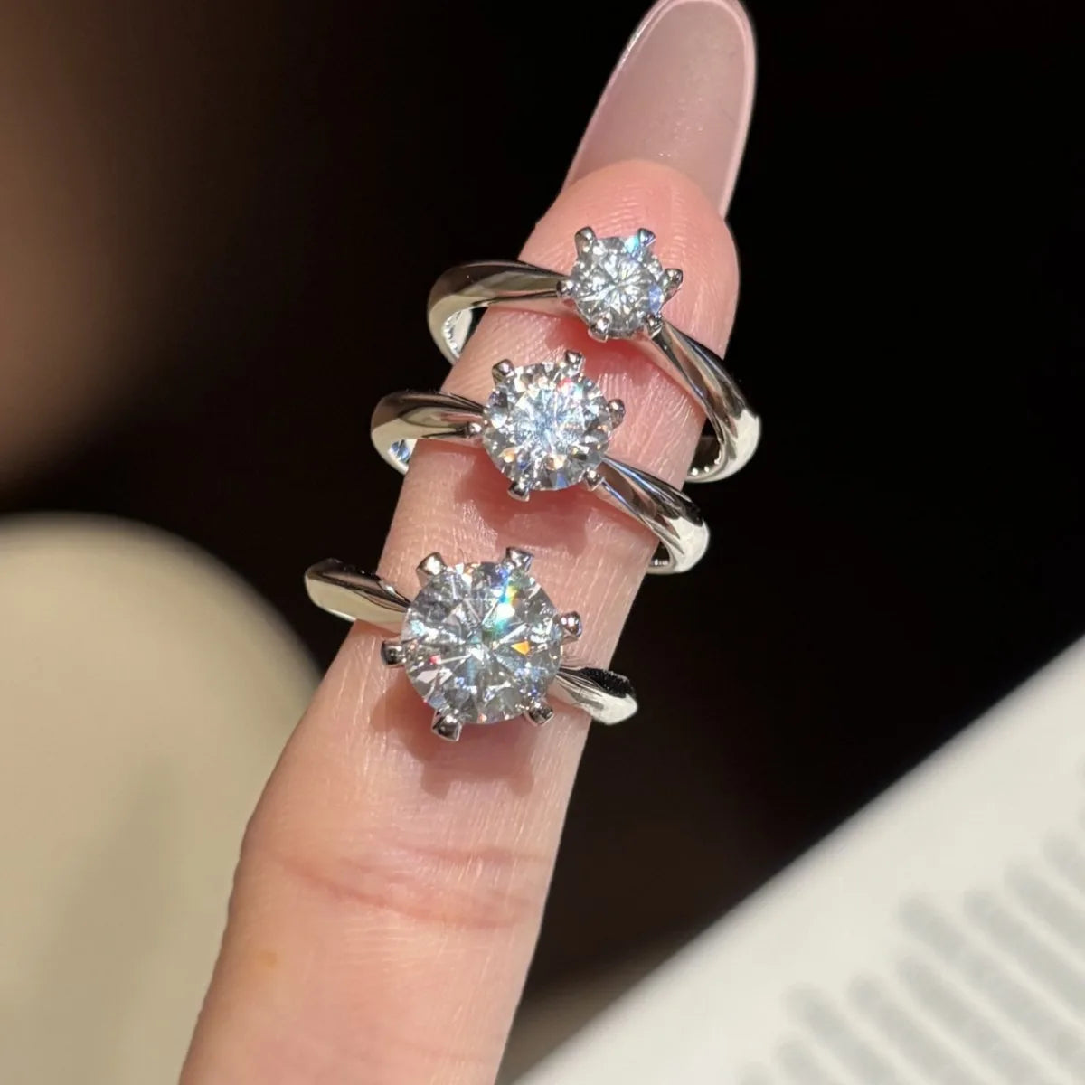 Anillo de Plata de Ley 925 con Moissanita de Lujo, Brilla...