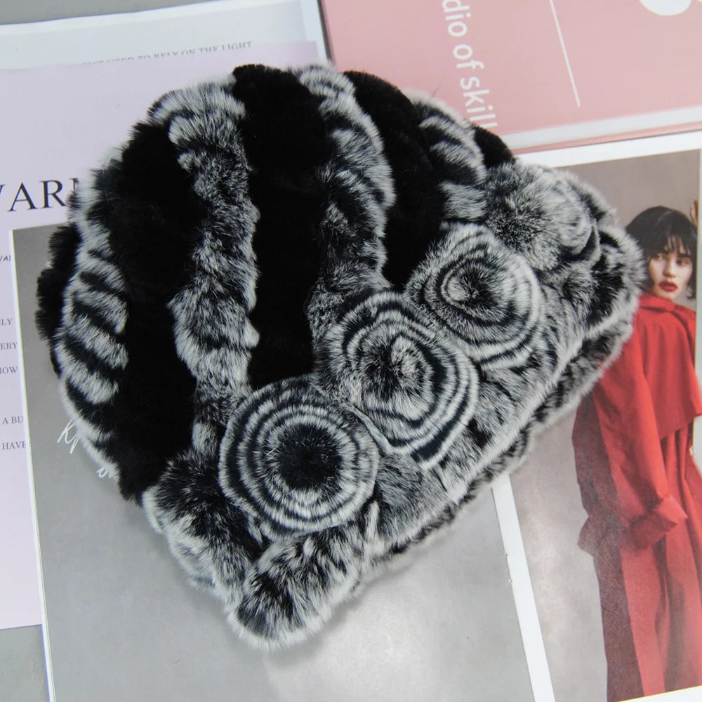 Authentic leather hats and matching scarf sets from Nueva moda by Corporación Turística, featuring stylish accessories.
