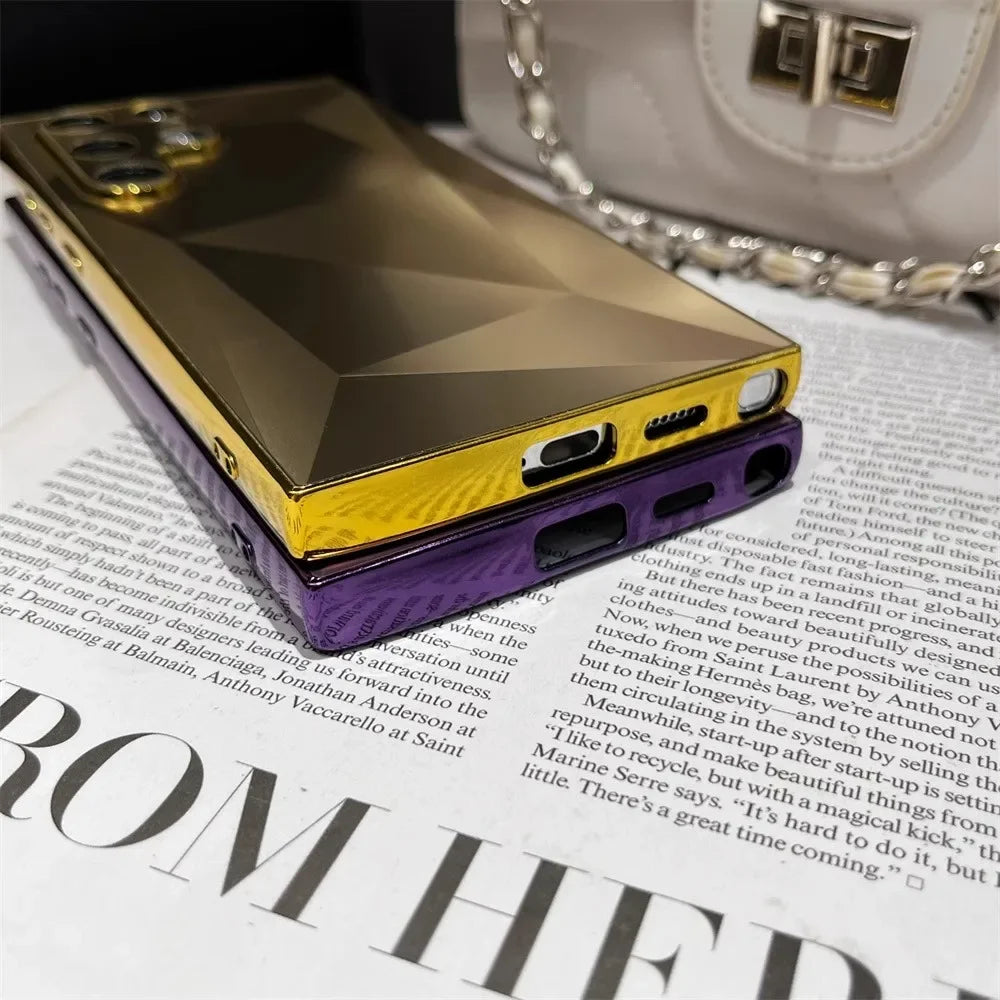 Samsung phone case with 3D diamond pattern in matte finish, designed by Corporación Turística.