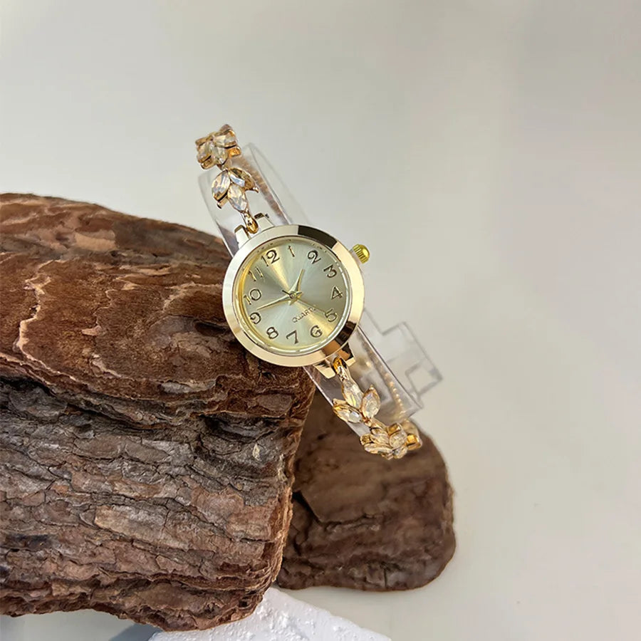 Elegante Reloj Pulsera Ajustable con Cordón de Cristal Mo...