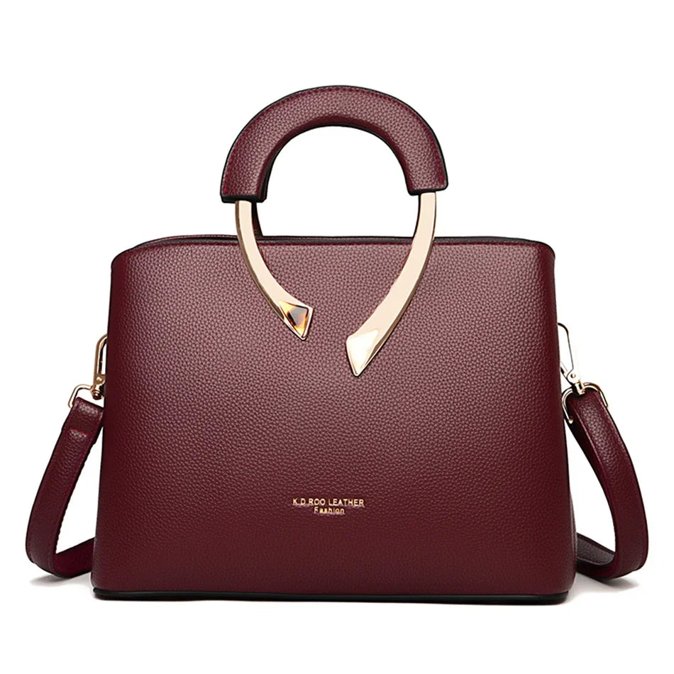 VANDERWAH genuino synthetic leather casual bolso with shoulder strap, black, featuring subtle stitching and compact design.