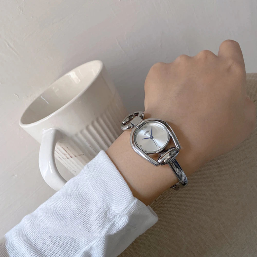Reloj de Cuarzo con Correa de Acero, Estilo Moderno y Ele...