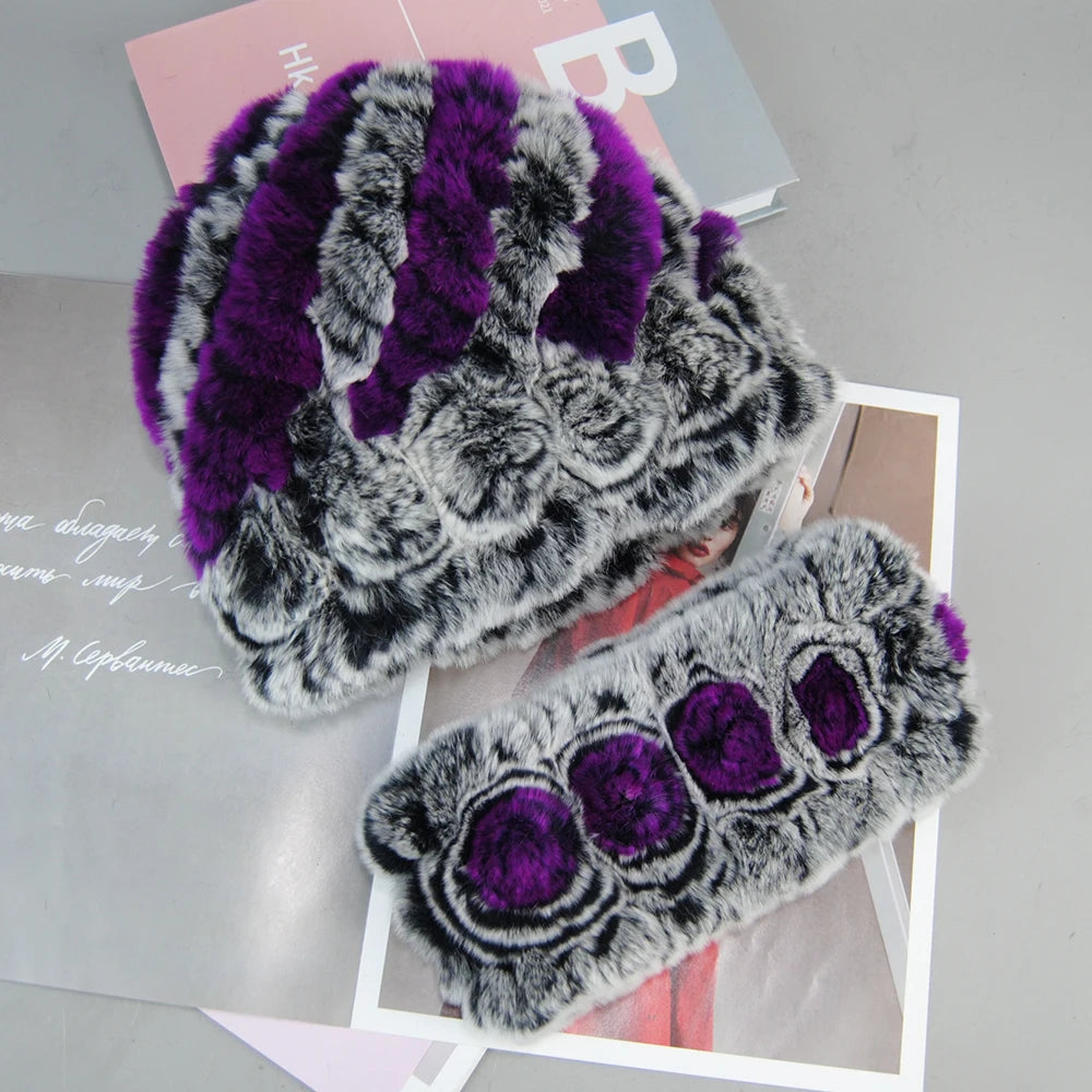 Authentic leather hats and matching sets from Nueva moda by Corporación Turística, displayed in a stylish arrangement.