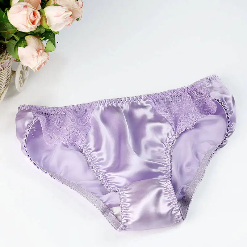 Silk women's underwear made from mulberry silk, featuring comfortable and luxurious design, by Corporación Turística.