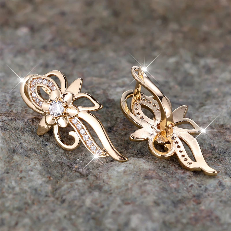 Pendientes de aro con forma de flor de piedra de circón b...