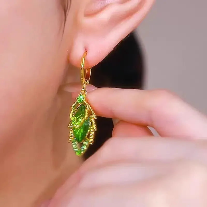 Nuevos exquisitos pendientes colgantes de cristal de circ...