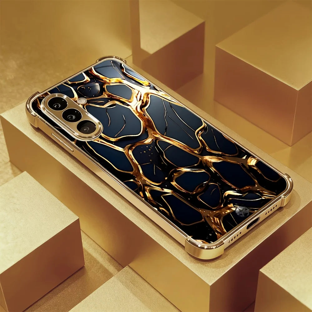 Luxury gold marble phone case from Corporación Turística, featuring a stylish marble pattern and slim protective design.