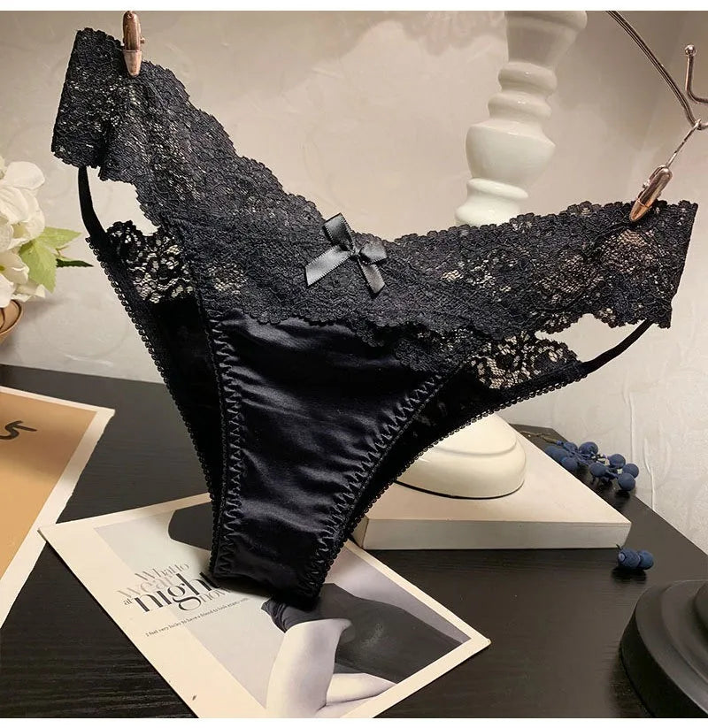 Satin lace women's underwear in size S, smooth fabric with intricate lace details, comfortable and elegant lingerie from Corporación Turística.