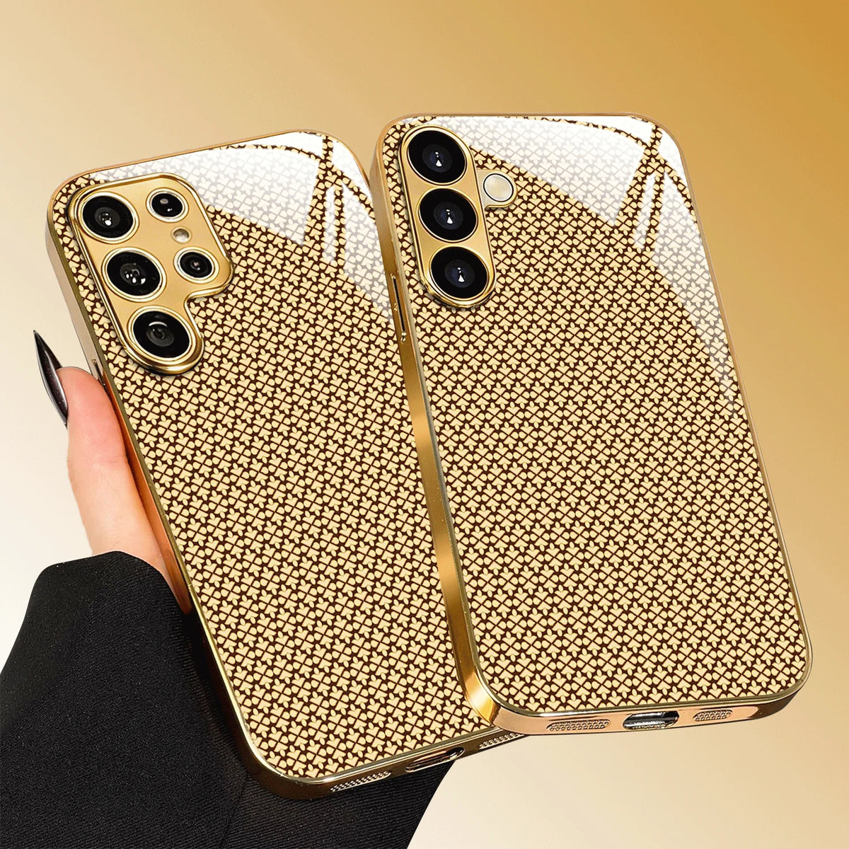 Clear geometric gold 2D phone case by Corporación Turística, featuring a stylish design for smartphone protection.