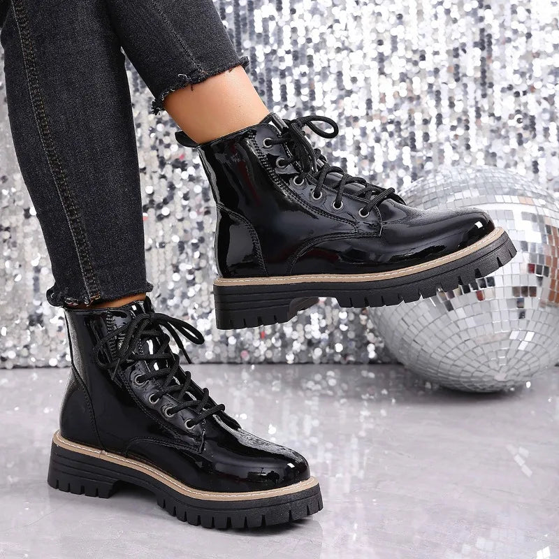 Botines de plataforma con cordones de charol Nuevos zapat...