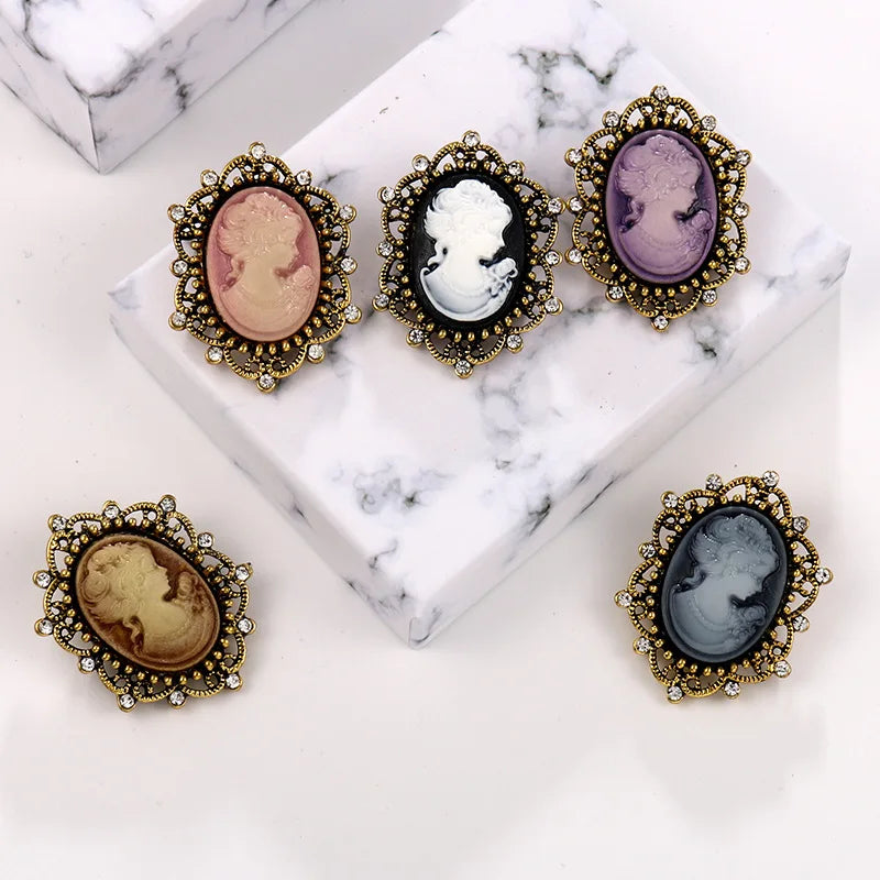 Broche de diamantes de imitación de camafeo de Reina Vint...