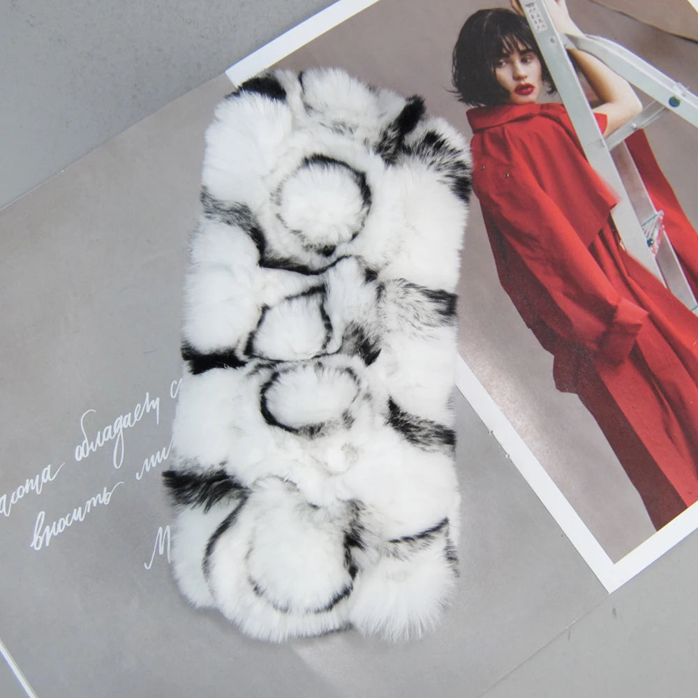 Elegant authentic leather sombreros from Nueva moda, styled with matching scarf sets by Corporación Turística.