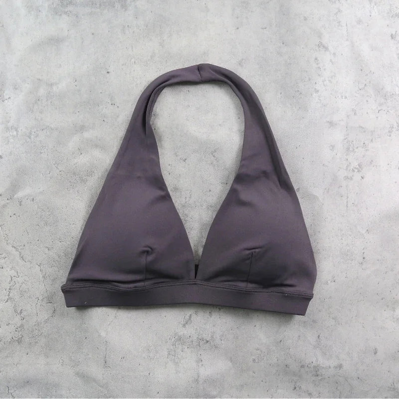 Sujetador deportivo para mujer con diseño de cuello halte...