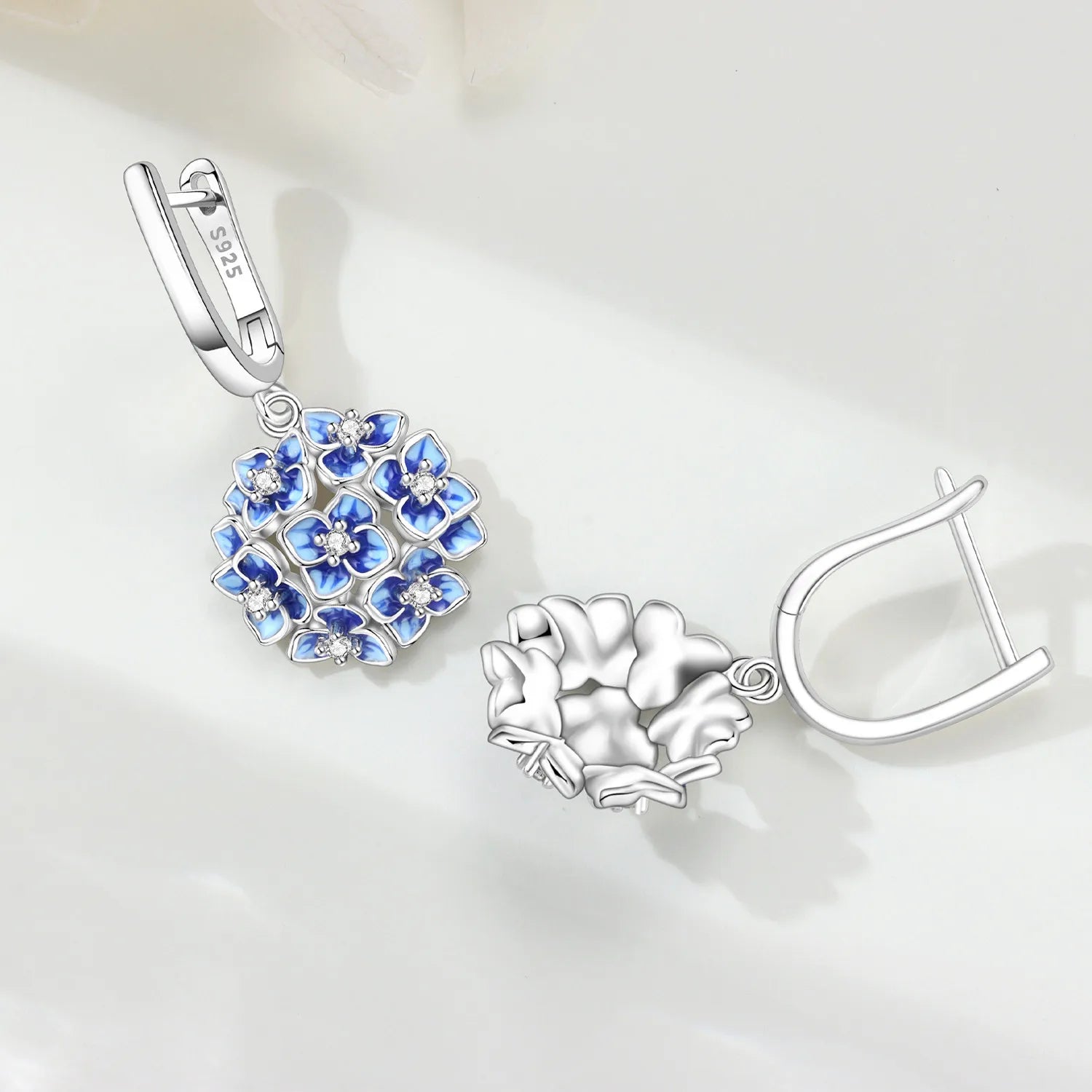 Pendientes de Plata de Ley 925 con Flor de Hortensia Azul...