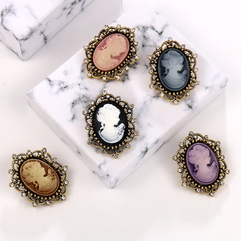 Broche de diamantes de imitación de camafeo de Reina Vint...
