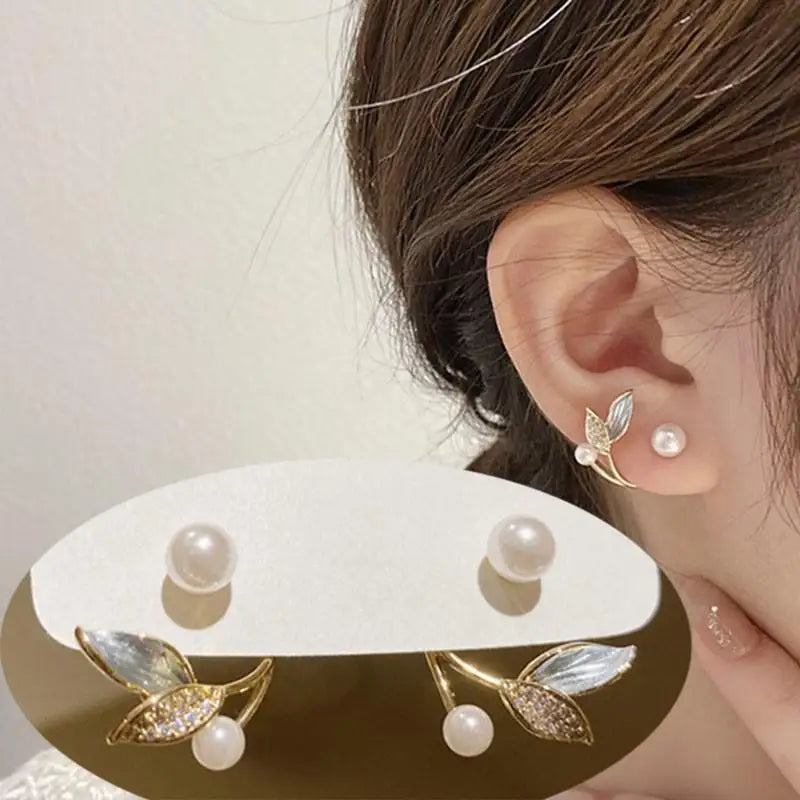 Pendientes de cisne de cristal hueco de aguja de plata 92...