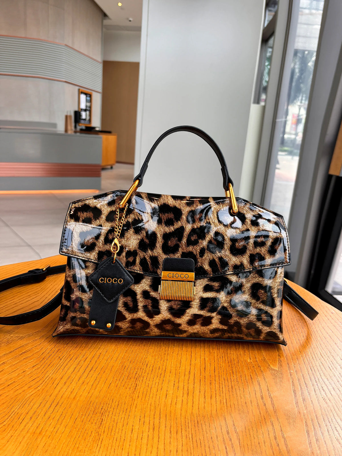 Bolso de Mano de Lujo de Alta Gama con Diseño de Serpient...