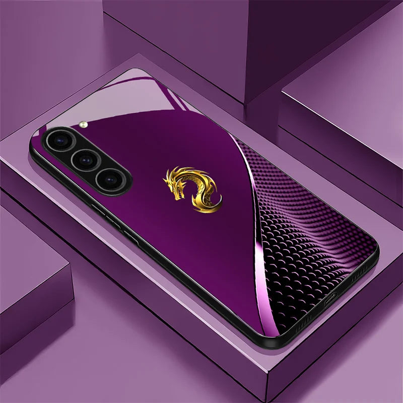 Dragon scale textured phone case by Corporación Turística, featuring a detailed dragon scale pattern on a sleek protective cover.