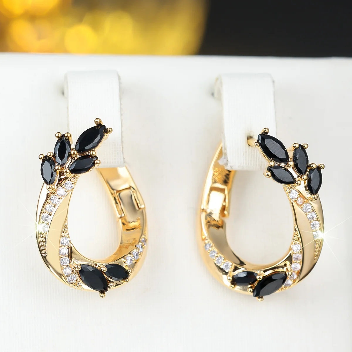 Pendientes de aro ovalados elegantes para mujer, con circ...