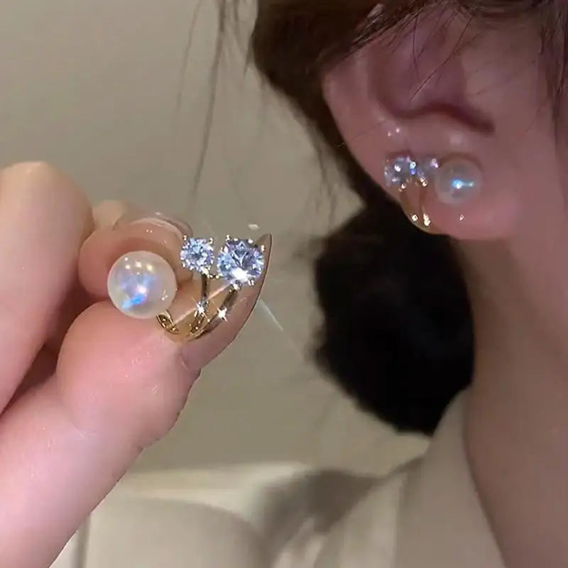 Pendientes de cisne de cristal hueco de aguja de plata 92...