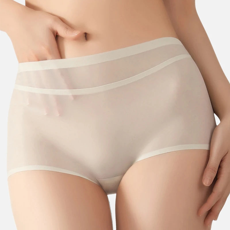 Seamless solid-colored women's panties from Corporación Turística, featuring a smooth, fitting design and soft fabric.