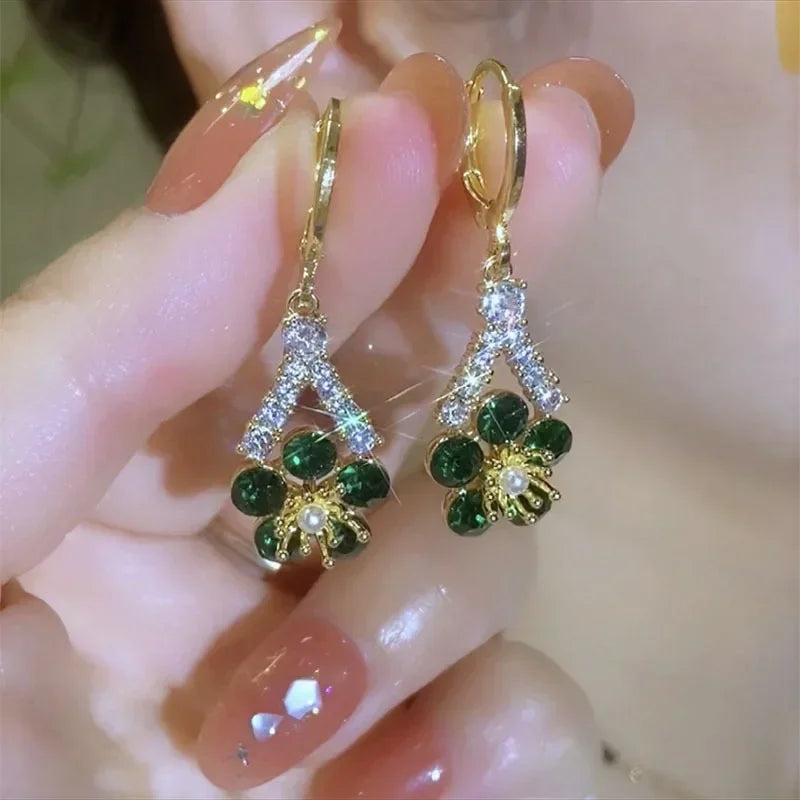 Nuevos pendientes de flores de cristal verde de lujo de v...