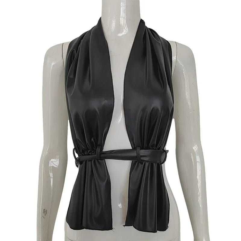 Sleeveless summer vest for women with a stylish design, by Corporación Turística, shown in the image.