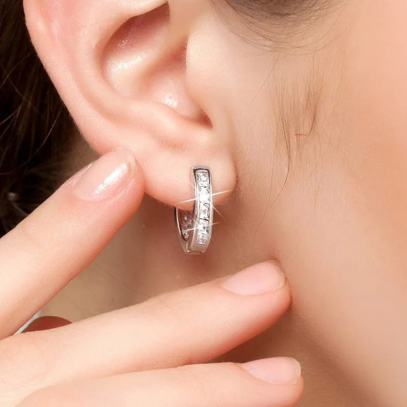 Nuevos pendientes de circón brillantes de Plata de Ley 92...